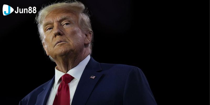 Trump khẳng định không có ý định yêu cầu Powell từ chức