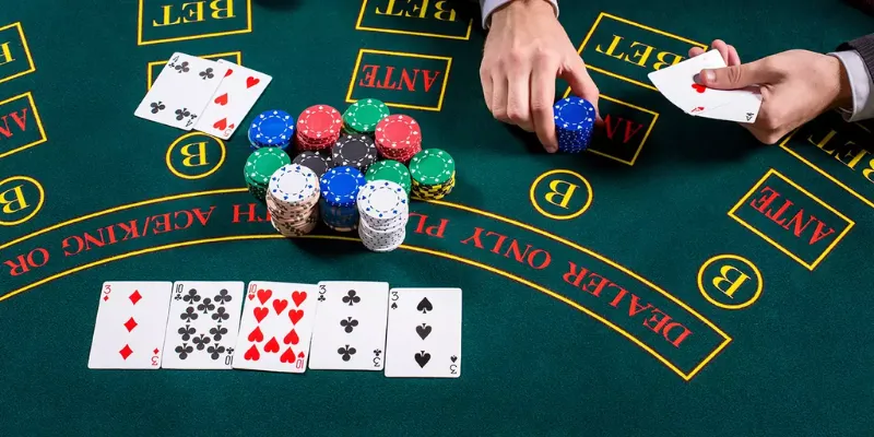 Tìm hiểu poker bịp